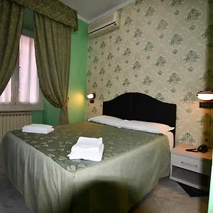 2* Hotell Ferrarese