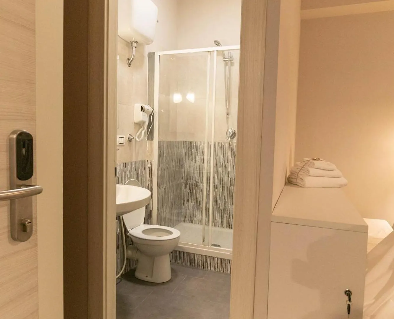 Dafne Room Suites Con Terrazza Rome Italy